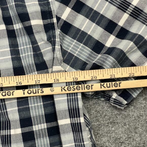 Carhartt Shirt Mens M Gray Navy Plaid Relaxed Workwear Short Sleeve Button Down - Picture 8 of 9